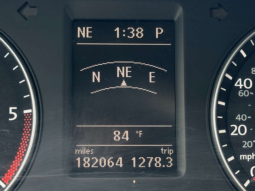 2012 Volkswagen Passat Image 19