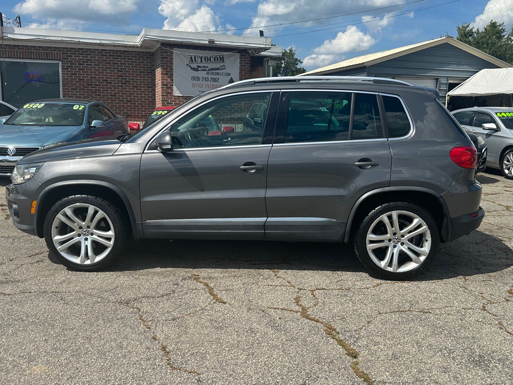 2013 Volkswagen Tiguan Image 2