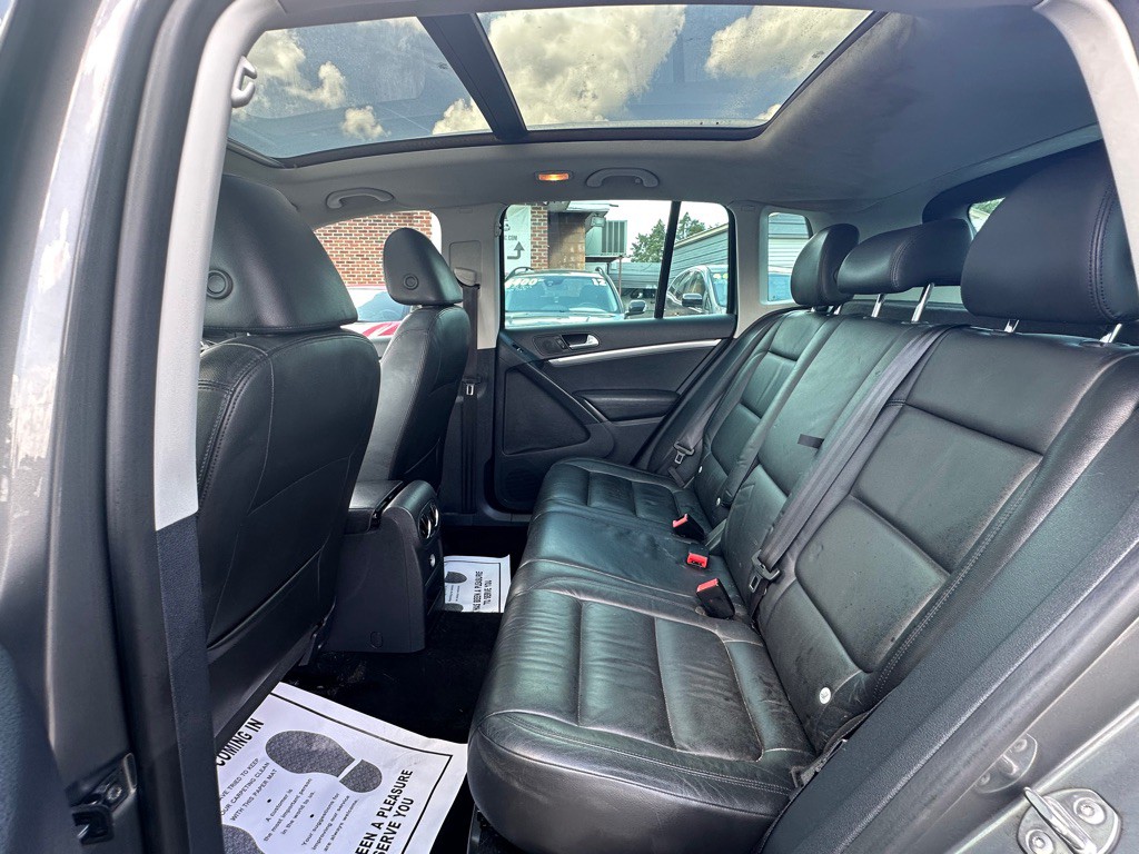 2013 Volkswagen Tiguan Image 11