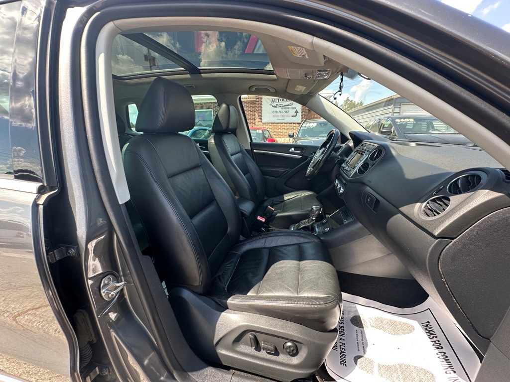 2013 Volkswagen Tiguan Image 12