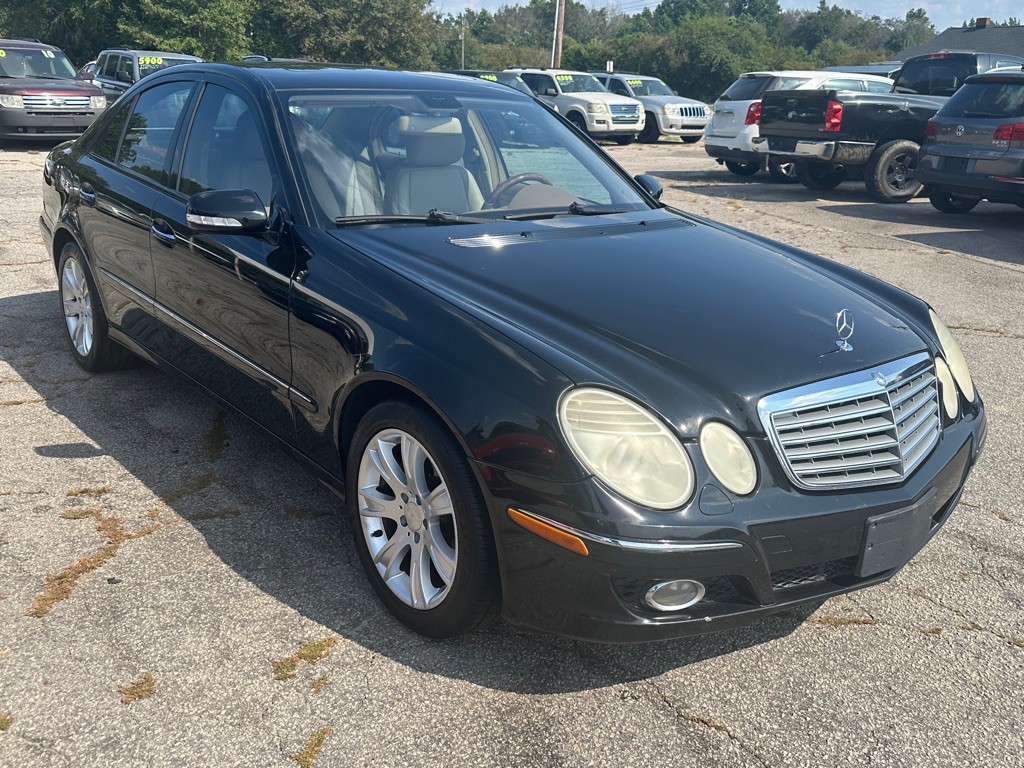 2009 Mercedes-Benz E-Class Image 4