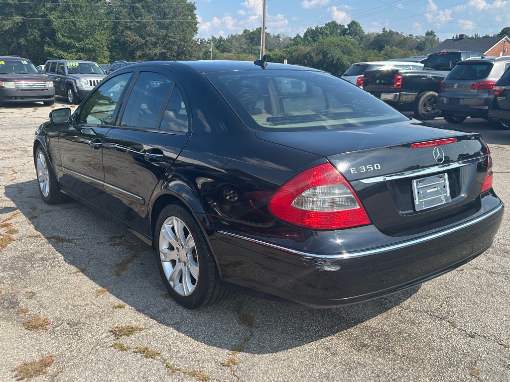 2009 Mercedes-Benz E-Class Image 7