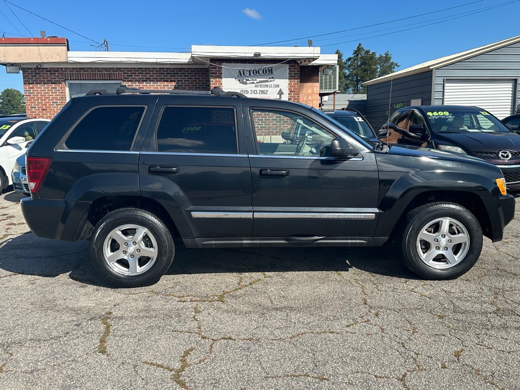 2005 Jeep Grand Cherokee Image 3