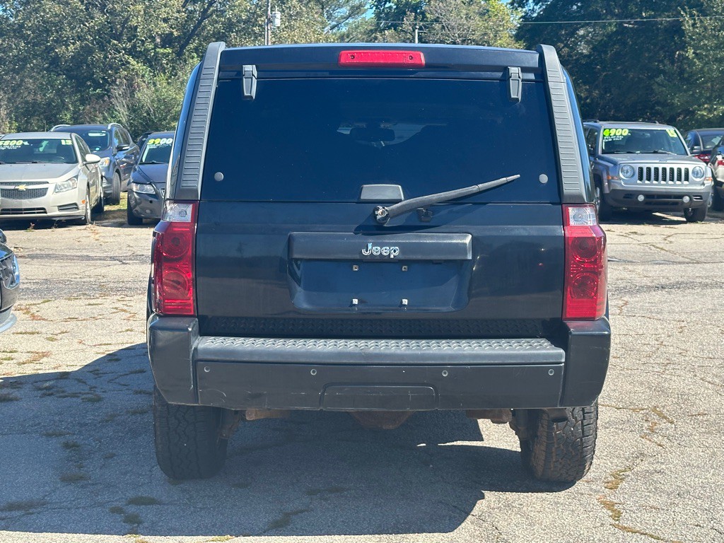 2007 Jeep Commander Image 8