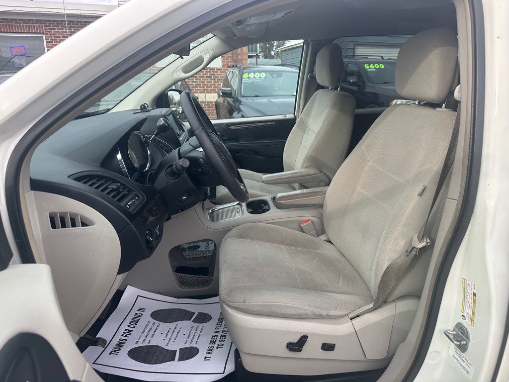 2011 Dodge Grand Caravan Image 10