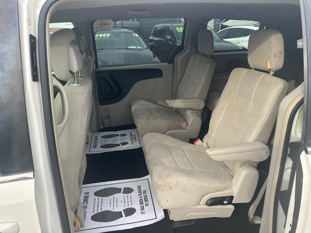 2011 Dodge Grand Caravan Image 11