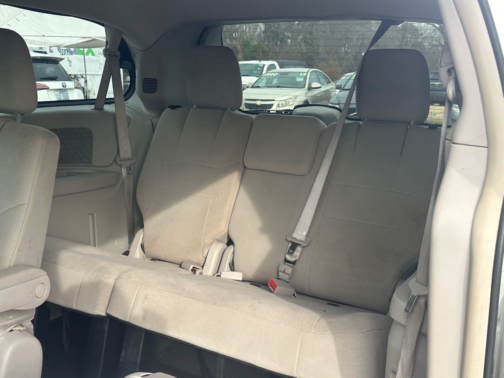 2011 Dodge Grand Caravan Image 12