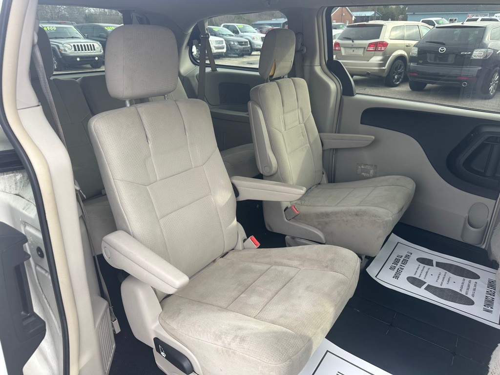 2011 Dodge Grand Caravan Image 14