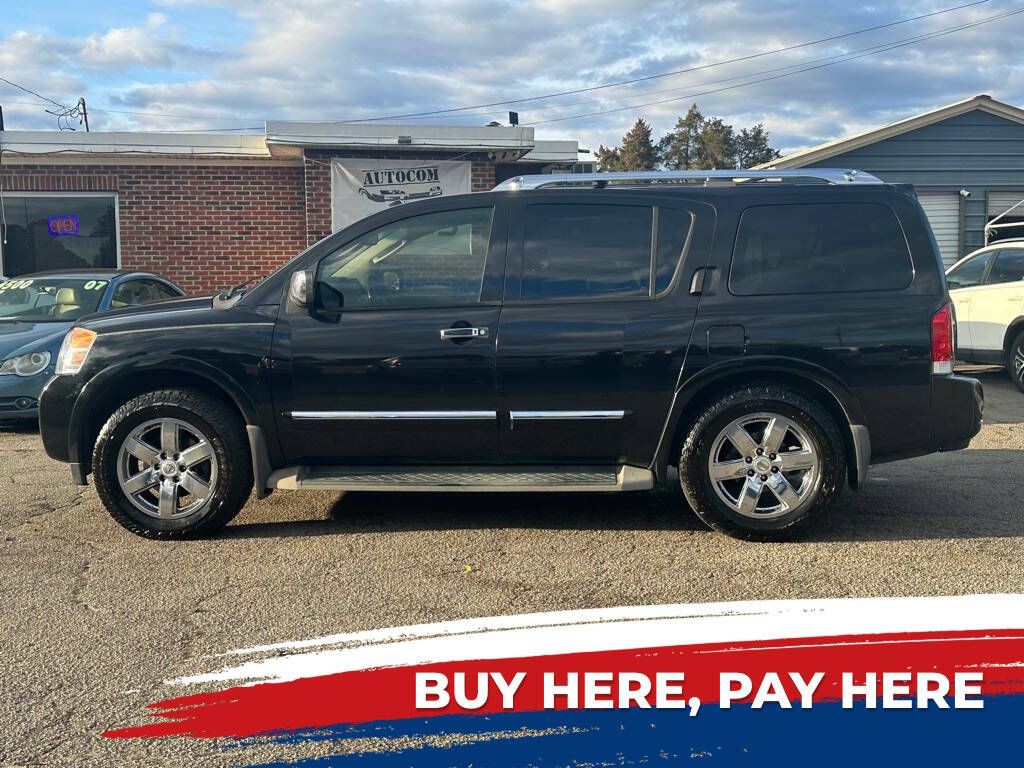 2010 Nissan Armada Image 1