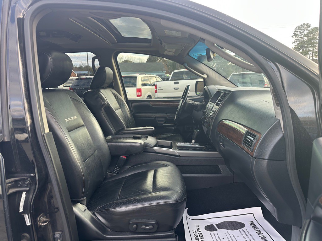 2010 Nissan Armada Image 13