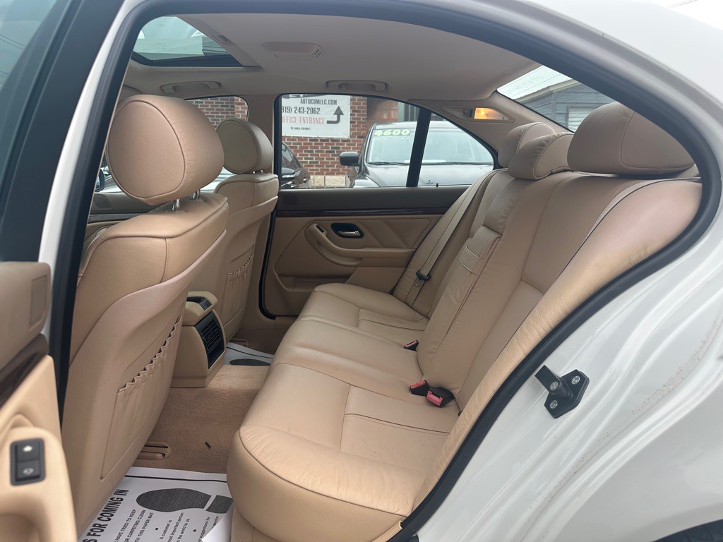 2003 BMW 5 Series Image 11