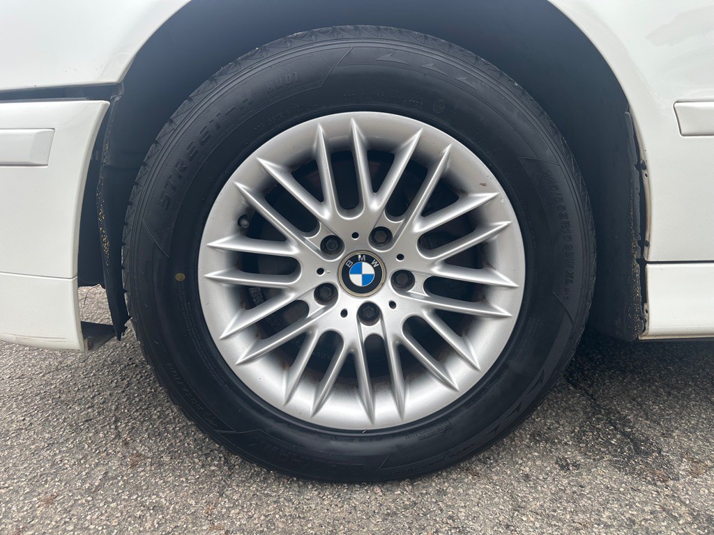 2003 BMW 5 Series Image 19