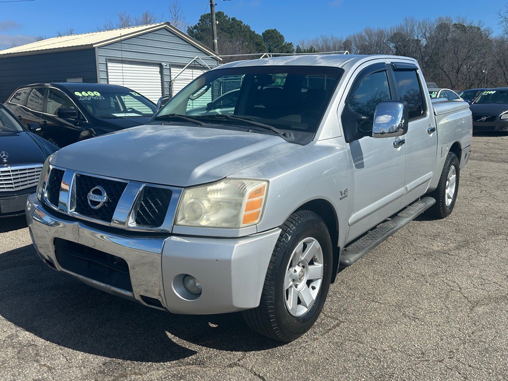 2004 Nissan Titan Image 4
