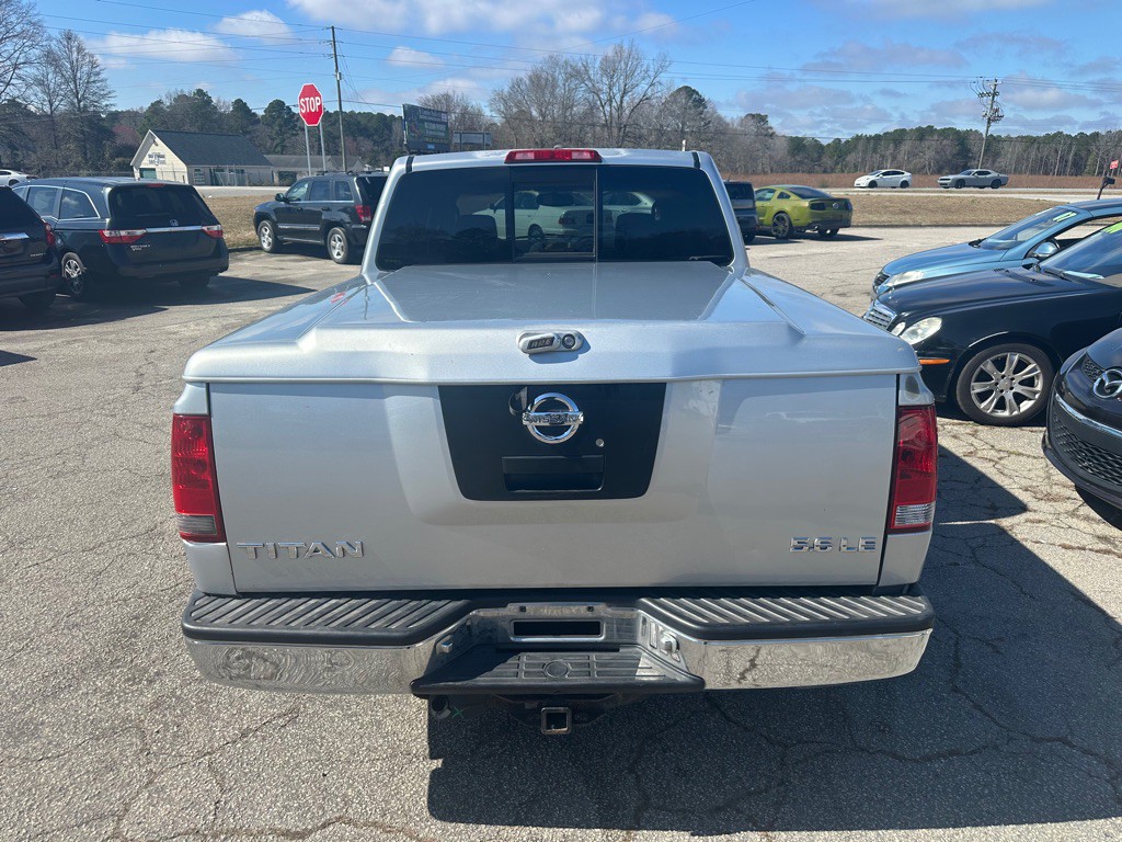 2004 Nissan Titan Image 9