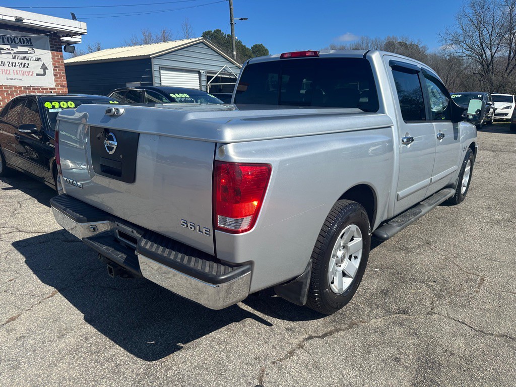 2004 Nissan Titan Image 10