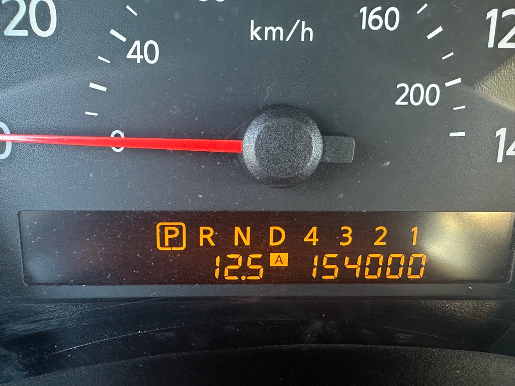 2004 Nissan Titan Image 16