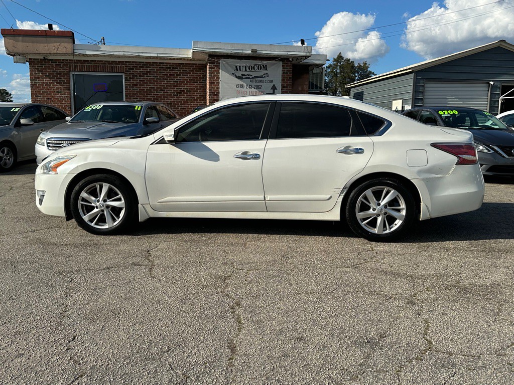 2014 Nissan Altima Image 2