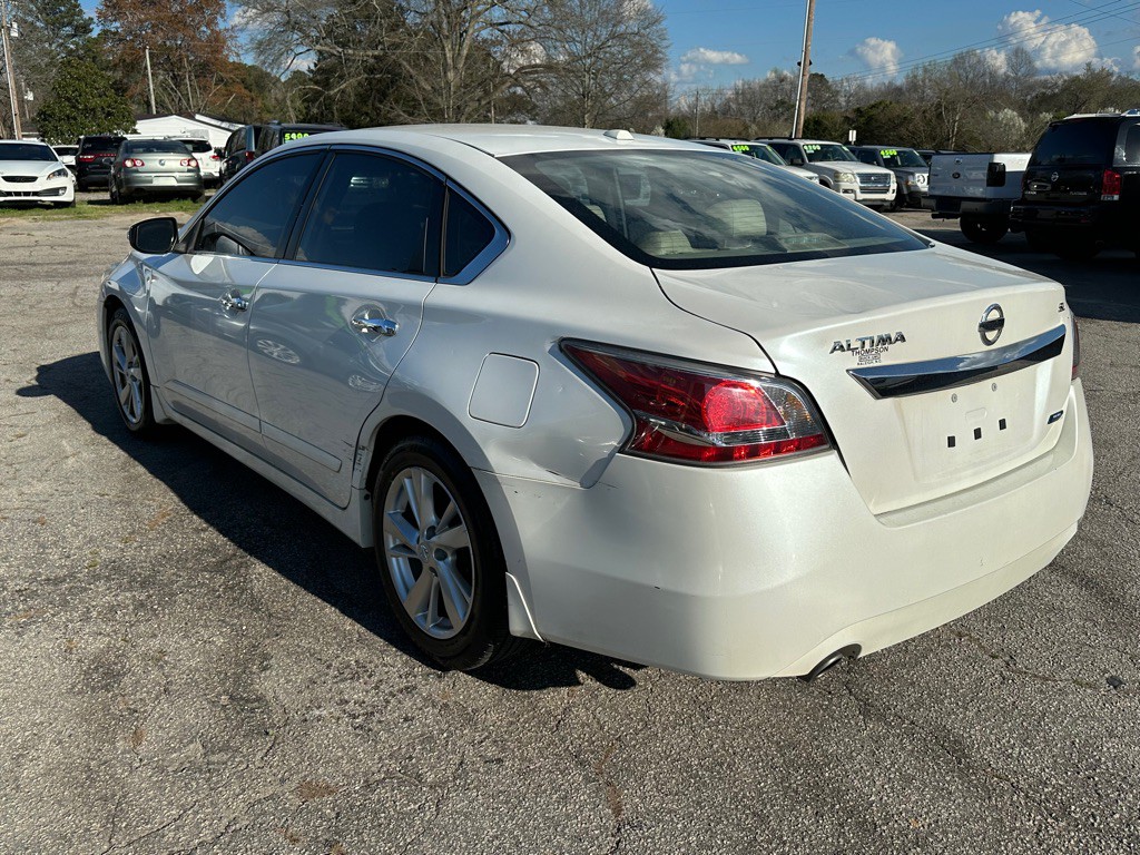 2014 Nissan Altima Image 7