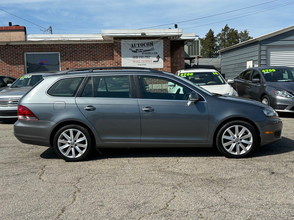 2011 Volkswagen Jetta Image 3