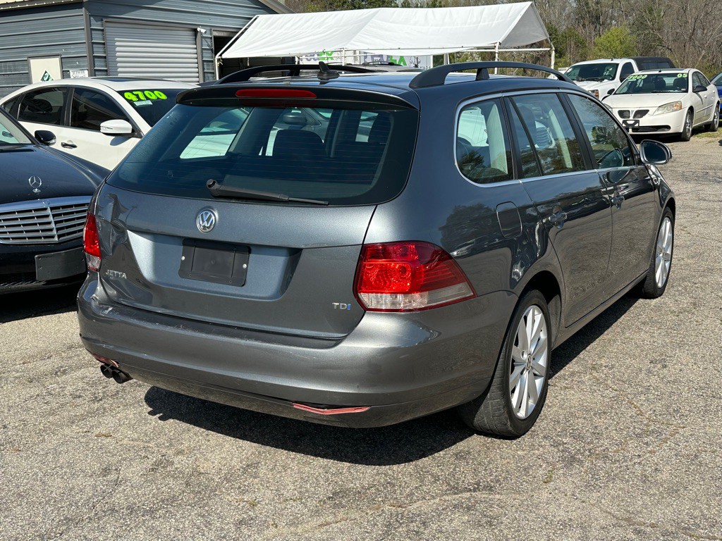 2011 Volkswagen Jetta Image 9