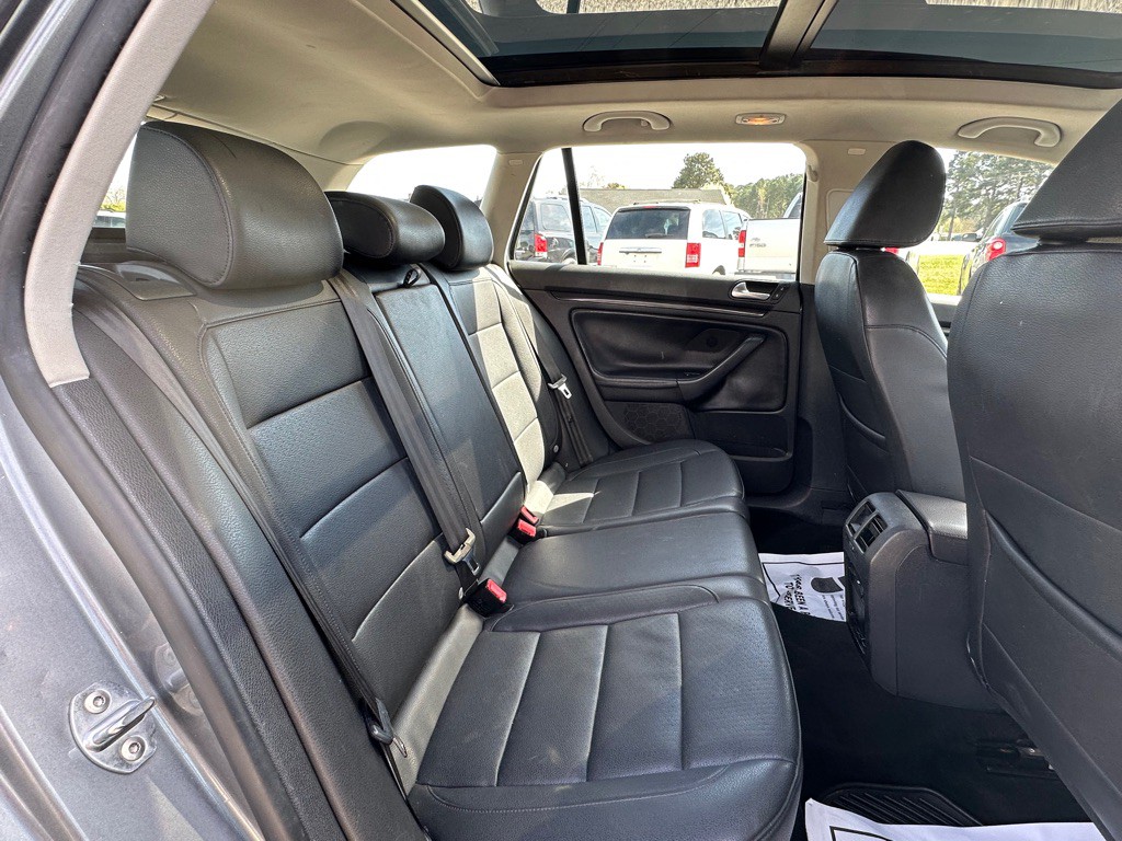2011 Volkswagen Jetta Image 13
