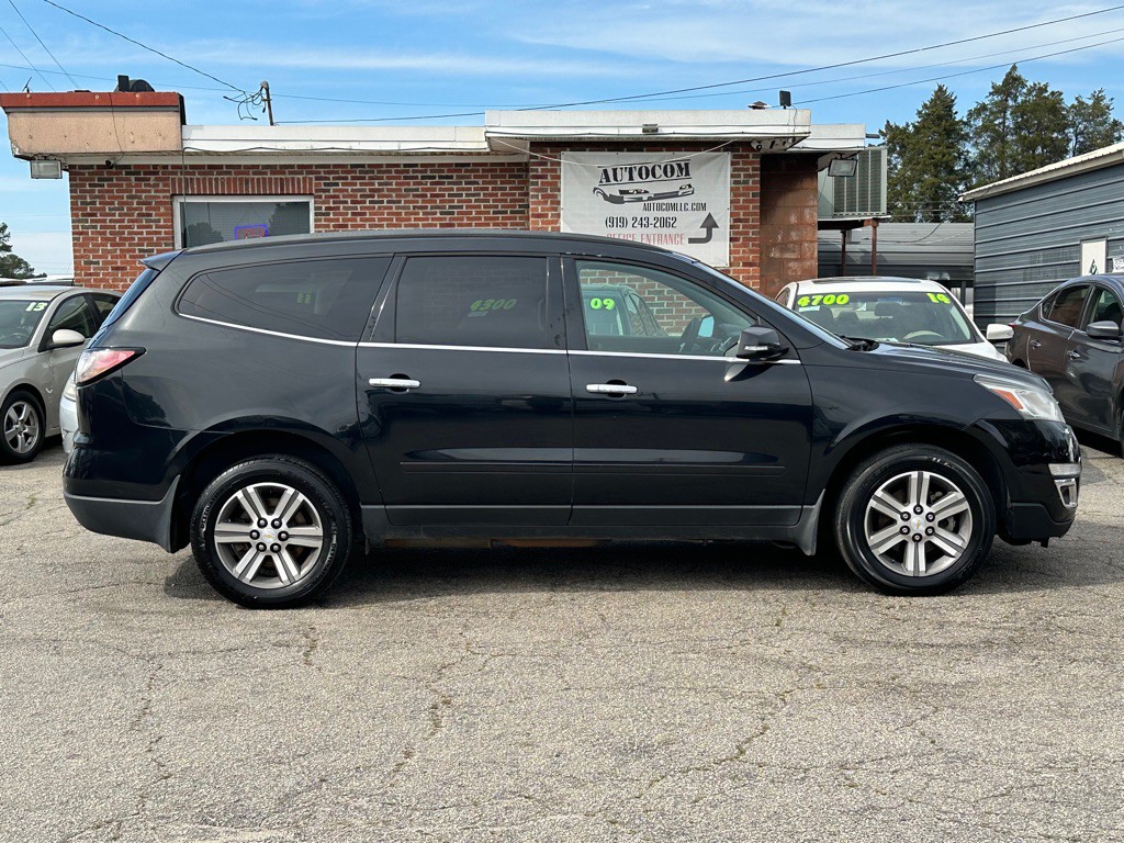 2015 Chevrolet Traverse Image 3
