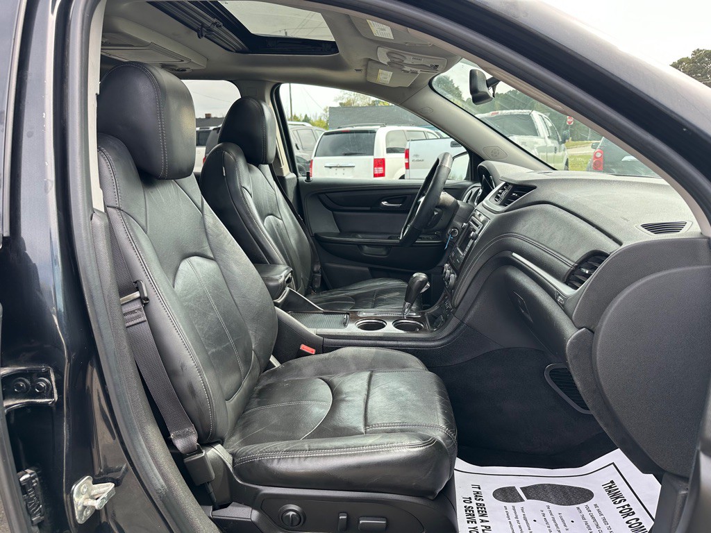 2015 Chevrolet Traverse Image 12