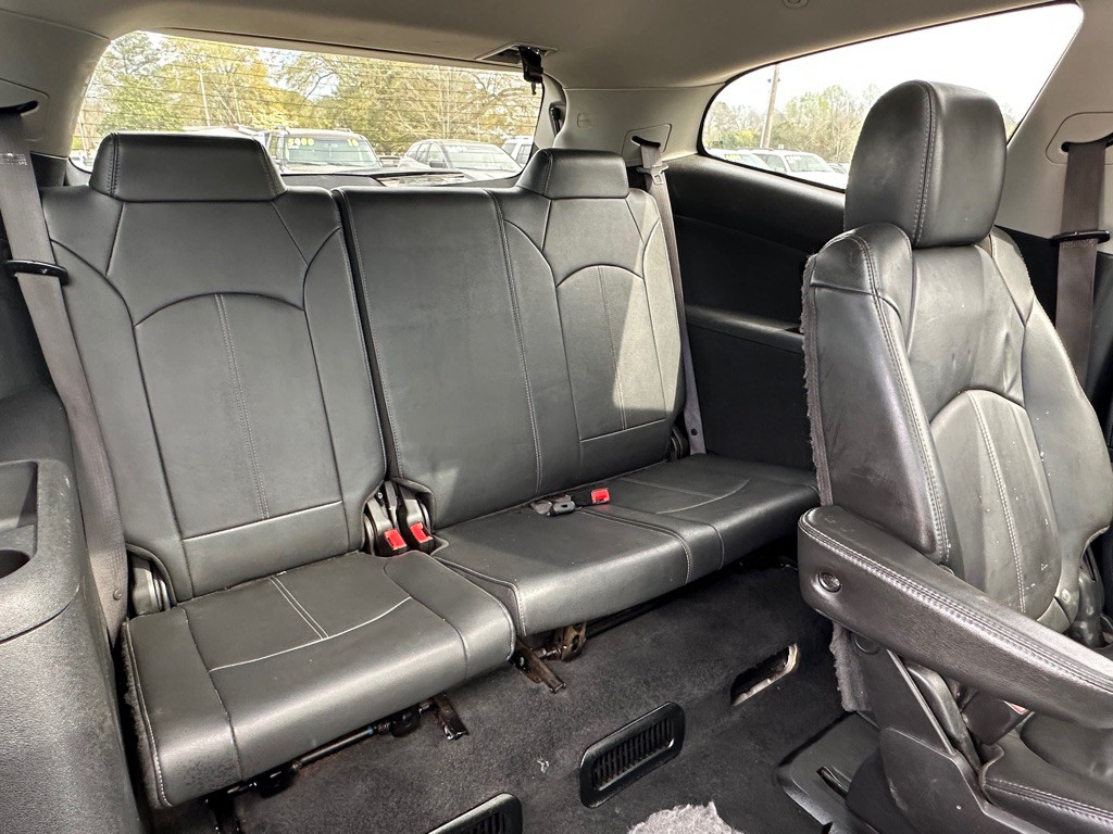 2015 Chevrolet Traverse Image 14