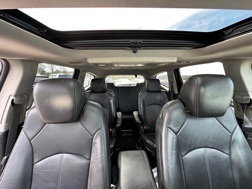 2015 Chevrolet Traverse Image 15