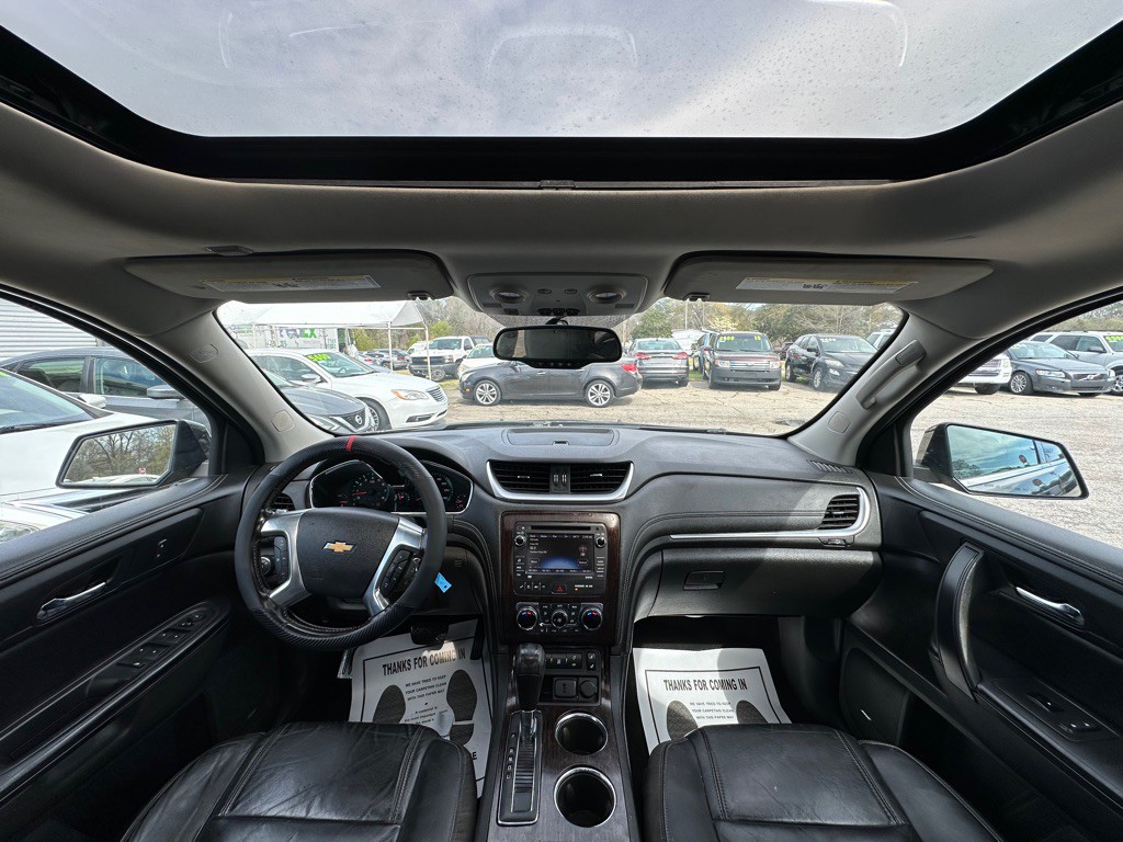 2015 Chevrolet Traverse Image 16