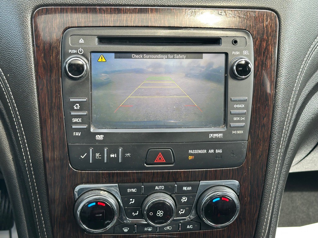 2015 Chevrolet Traverse Image 18