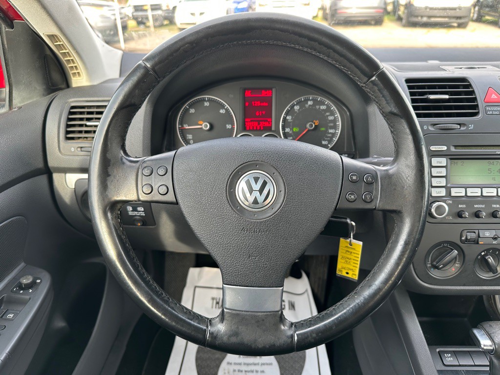 2009 Volkswagen Jetta Image 14