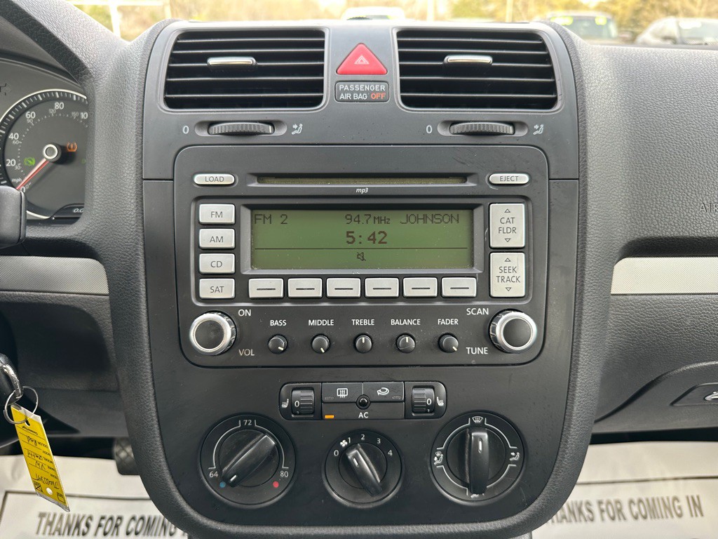 2009 Volkswagen Jetta Image 15