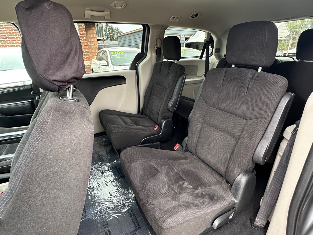 2015 Dodge Grand Caravan Image 11