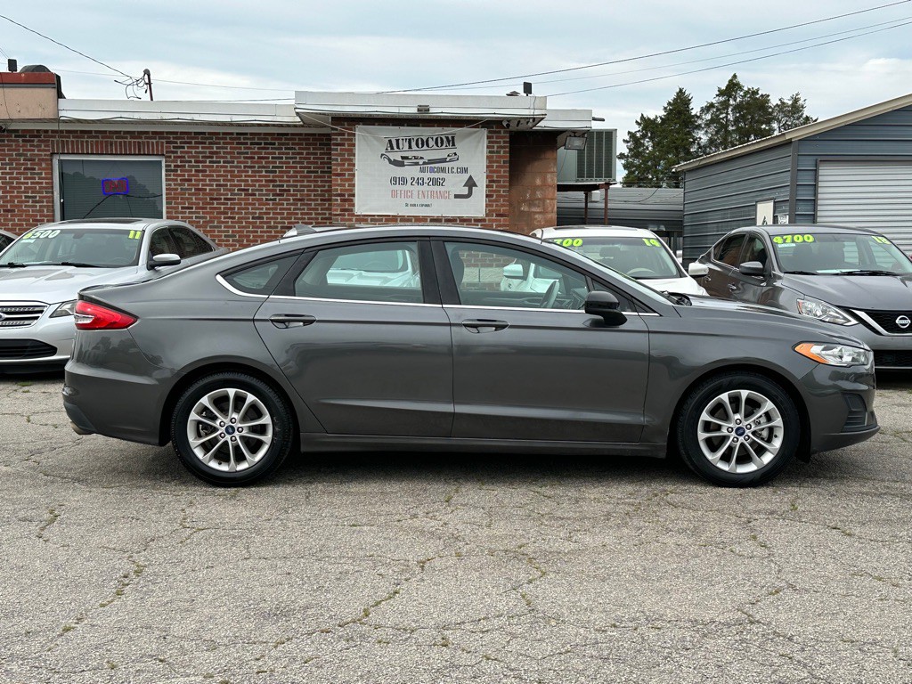 2019 Ford Fusion Image 3