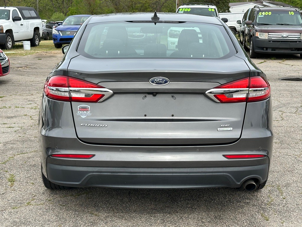 2019 Ford Fusion Image 8