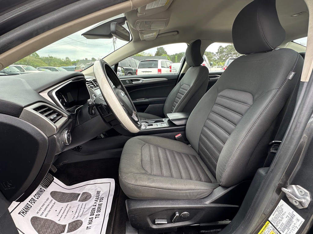 2019 Ford Fusion Image 10