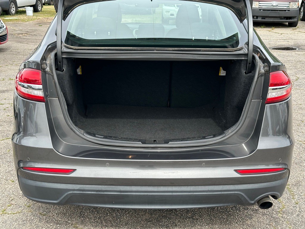 2019 Ford Fusion Image 17