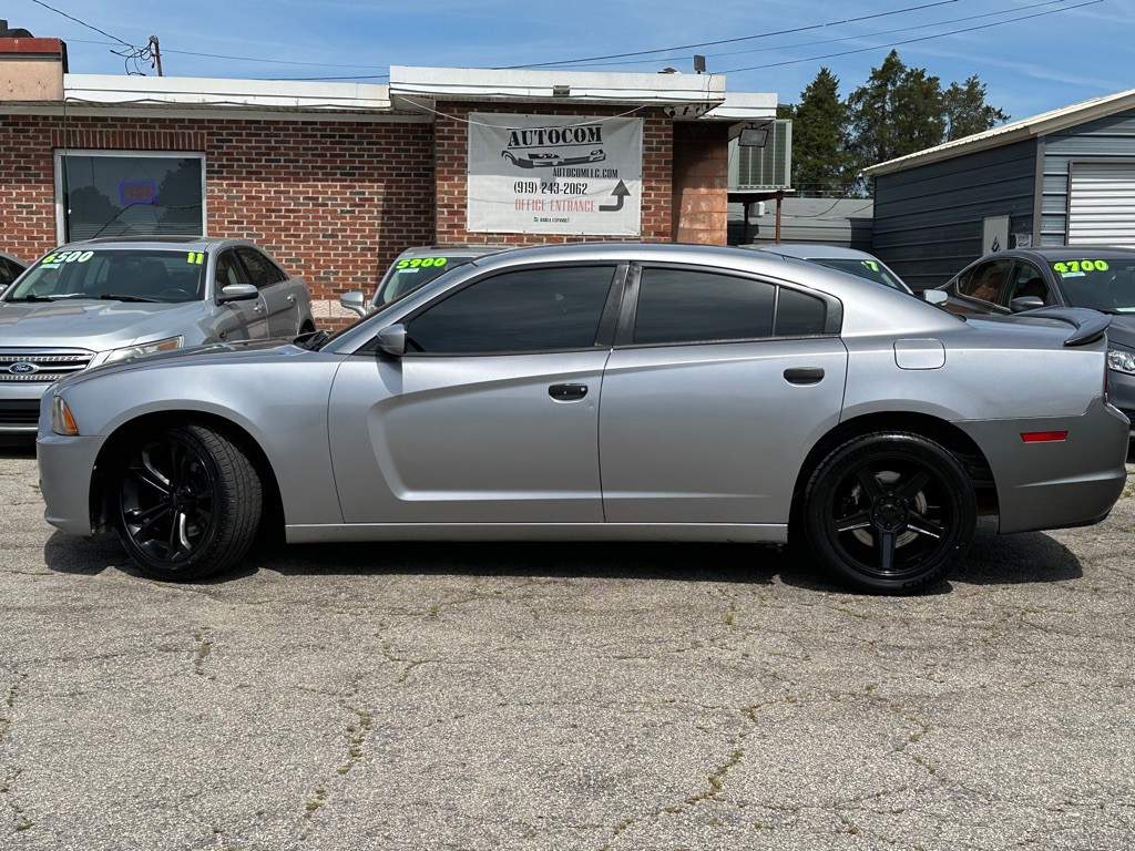 2013 Dodge Charger Image 2