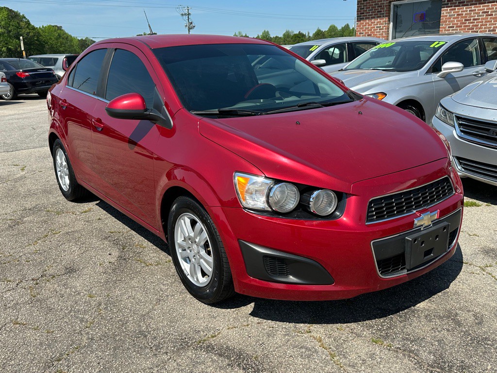 2012 Chevrolet Sonic Image 4