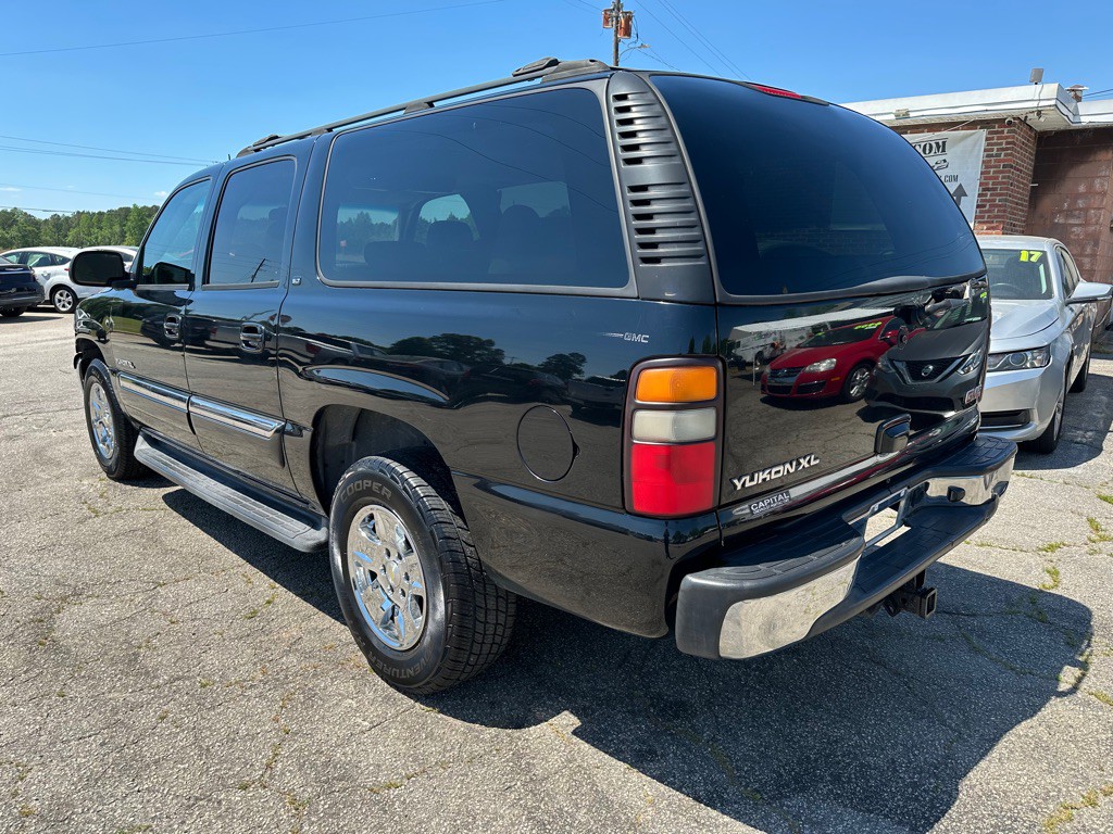 2005 GMC Yukon Image 7