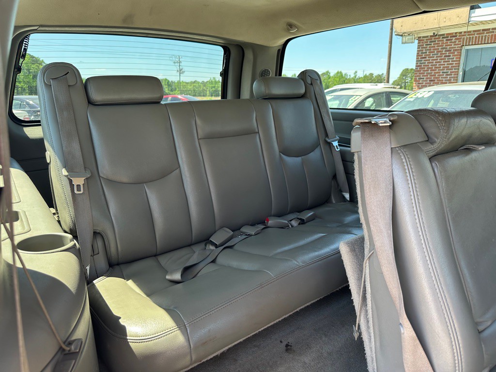2005 GMC Yukon Image 14