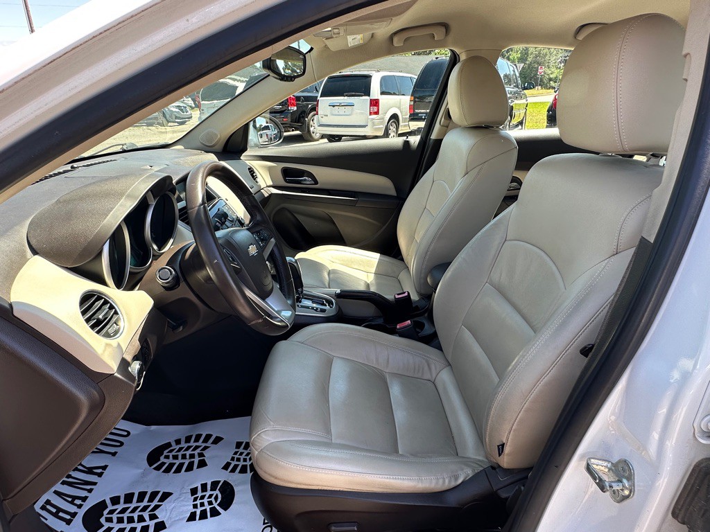 2013 Chevrolet Cruze Image 10