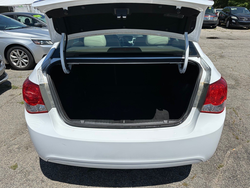 2013 Chevrolet Cruze Image 18