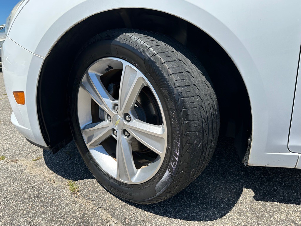 2013 Chevrolet Cruze Image 20