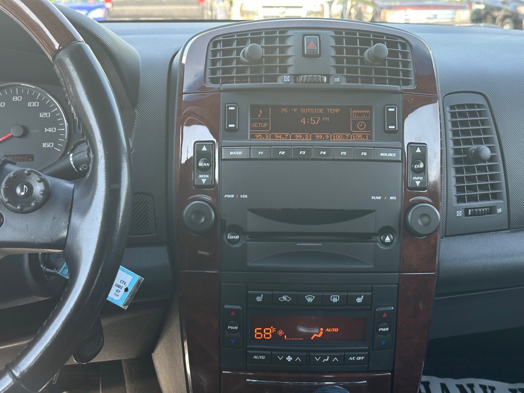 2007 Cadillac CTS Image 16