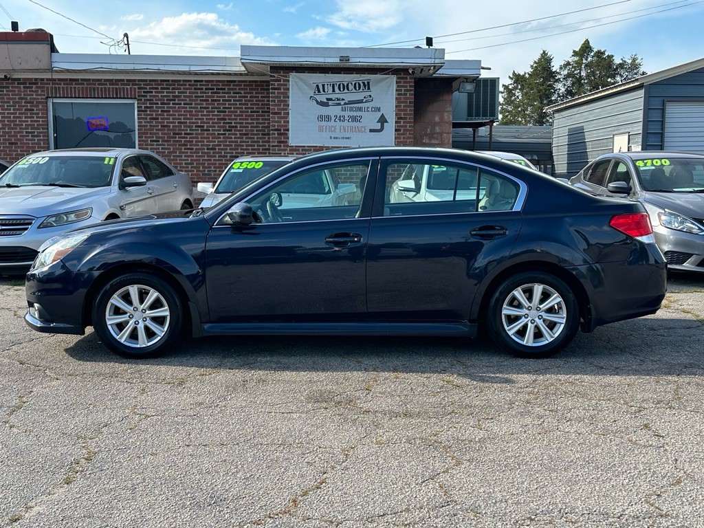 2012 Subaru Legacy Image 2