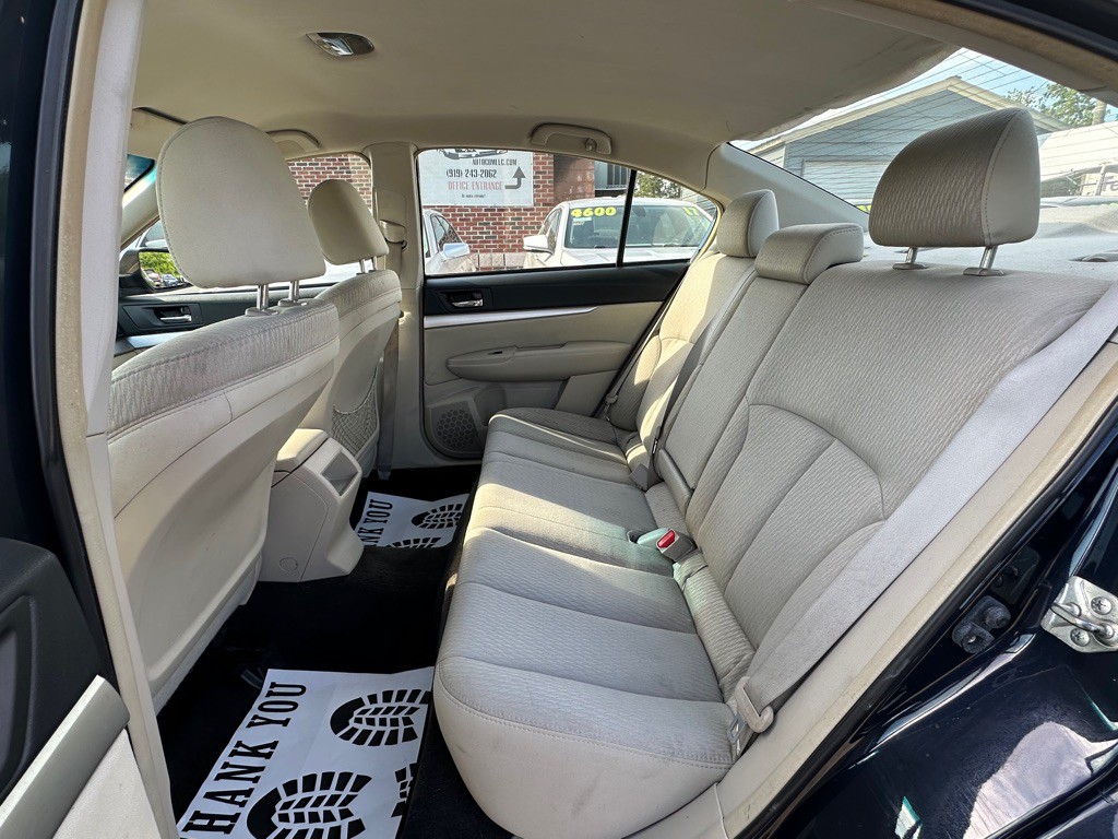 2012 Subaru Legacy Image 10