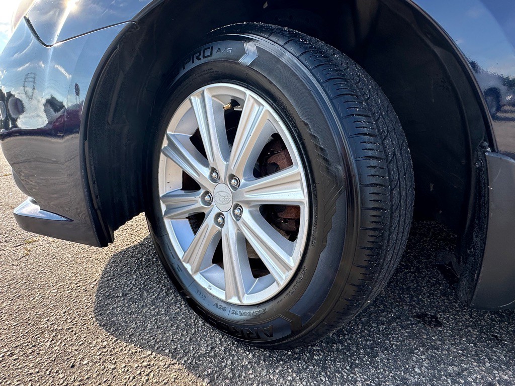 2012 Subaru Legacy Image 17