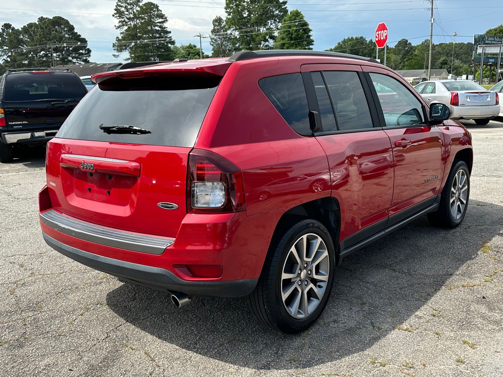 2016 Jeep Compass Image 9